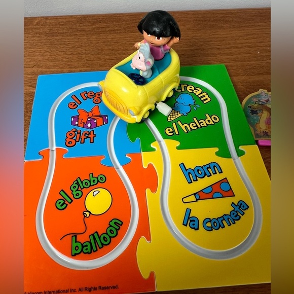 Dora The Explorer Car & Track Set w Accessories Boots Puzzle Vintage Y2K - Picture 2 of 12